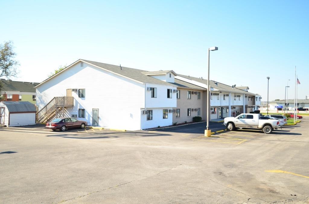 Luxury Inn & Suites Lincoln Zewnętrze zdjęcie